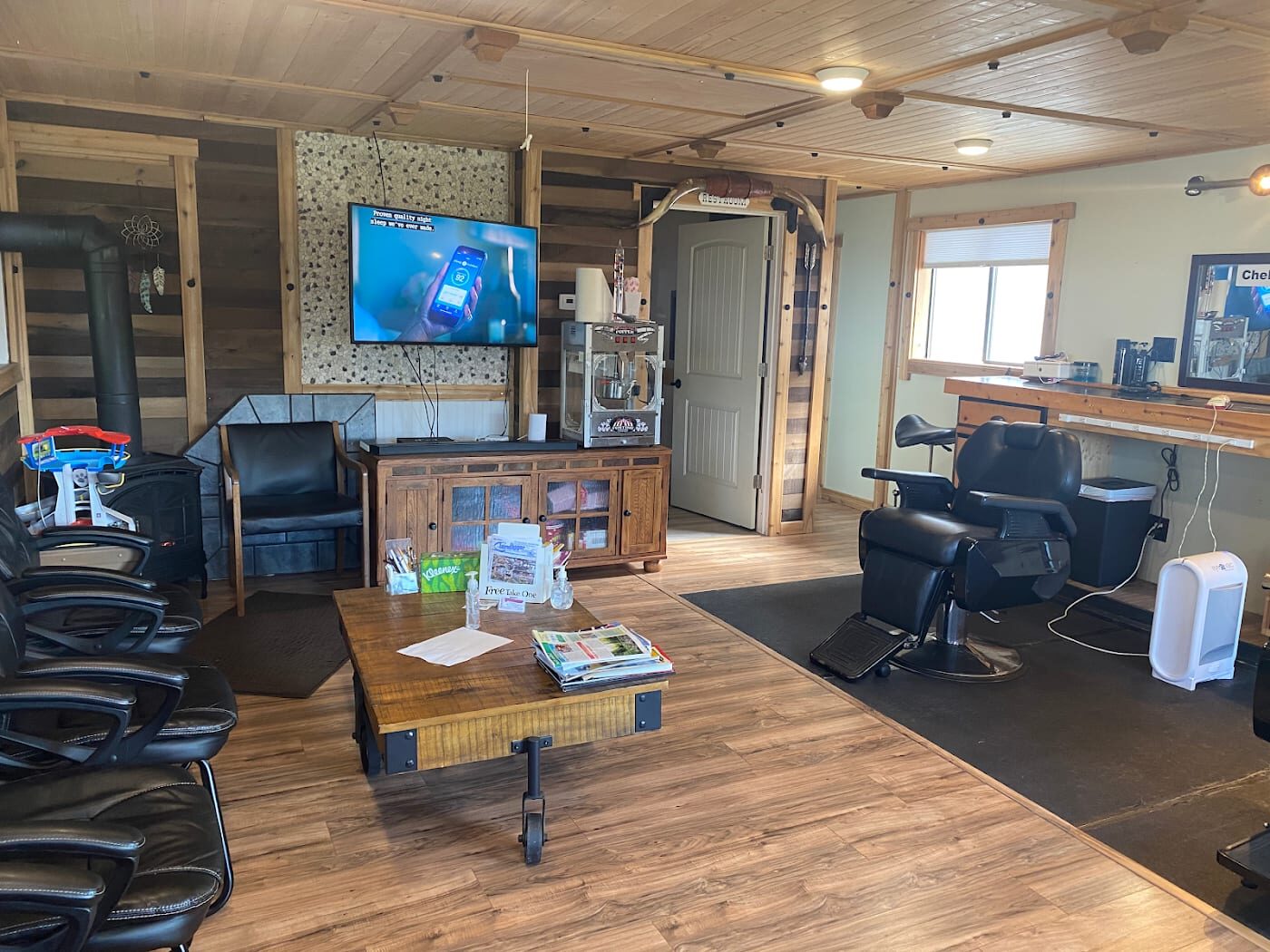 Anacortes' friendly neighborhood barbershop